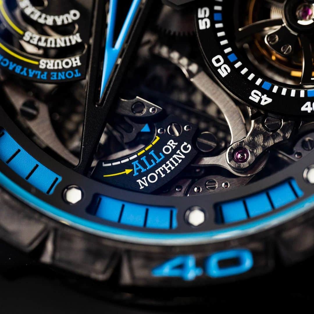 Daily Watchさんのインスタグラム写真 - (Daily WatchInstagram)「Innovation and Excellence, that is what @roger_dubuis and Pirelli connects. Their combined know-how, research and creativity resulted in this Spider Pirelli Black DLC titanium. A Masterpiece #rogerdubuis #rogerdubuispirelli」5月18日 0時11分 - dailywatch