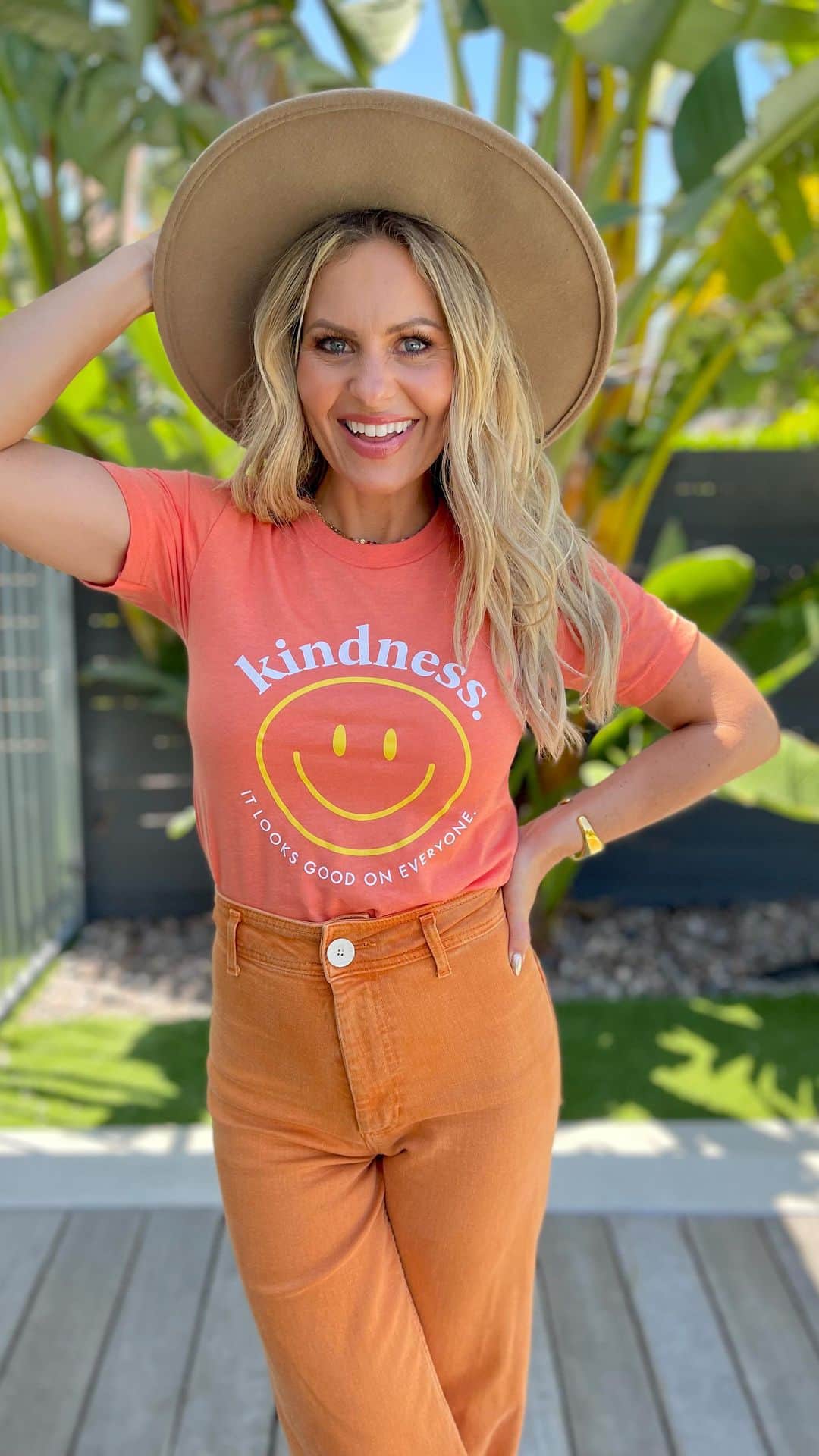 キャンディス・キャメロン・ブレのインスタグラム：「it’s a HAPPY DAY because ALL of my Candace Brand t-shirts are on sale for $10 now until 5/30 🙌🏼🧡✨💕🫶🏼 (no code needed)…and this time it includes my two newer designs in this video! Click the link in my bio —> then click “Candace Brand Collection” to shop these tee’s at their lowest price.」