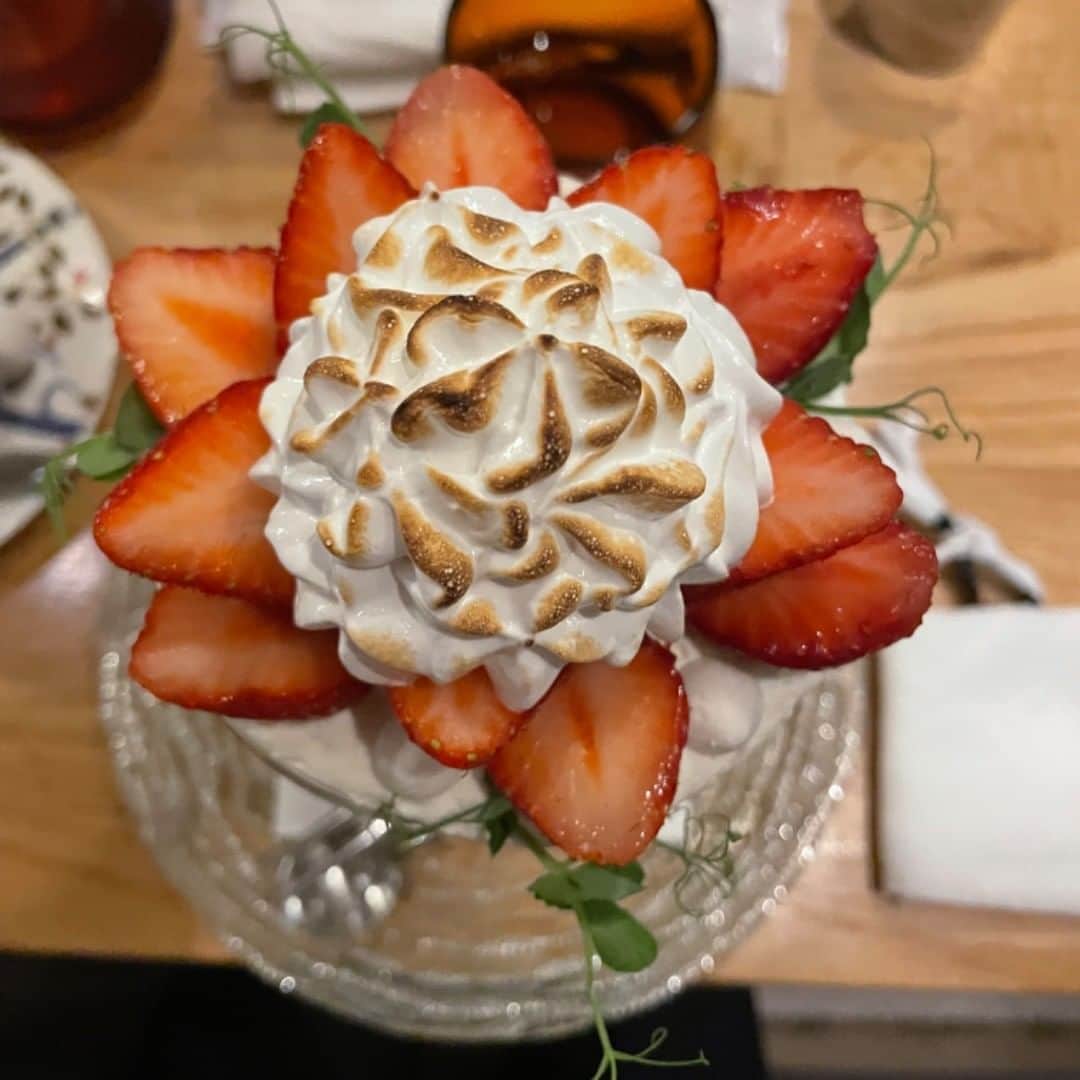 希代彩のインスタグラム：「🍓」