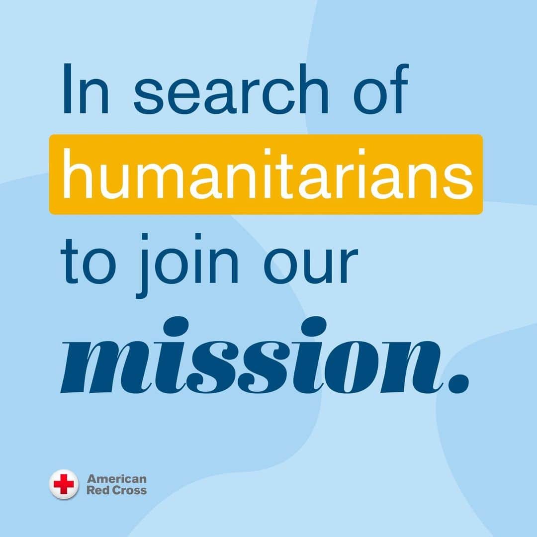 ネーブ・キャンベルのインスタグラム：「🎉 Three cheers for the class of 2023! 🎉  If you recently graduated from high school, we have a number of opportunities to join our humanitarian mission!  Tap the link in our bio to find out how you can join a local Red Cross club, volunteer or join our youth professionals group.  #Graduation #ClassOf2023 #HighSchoolSenior #Volunteer #RedCross」