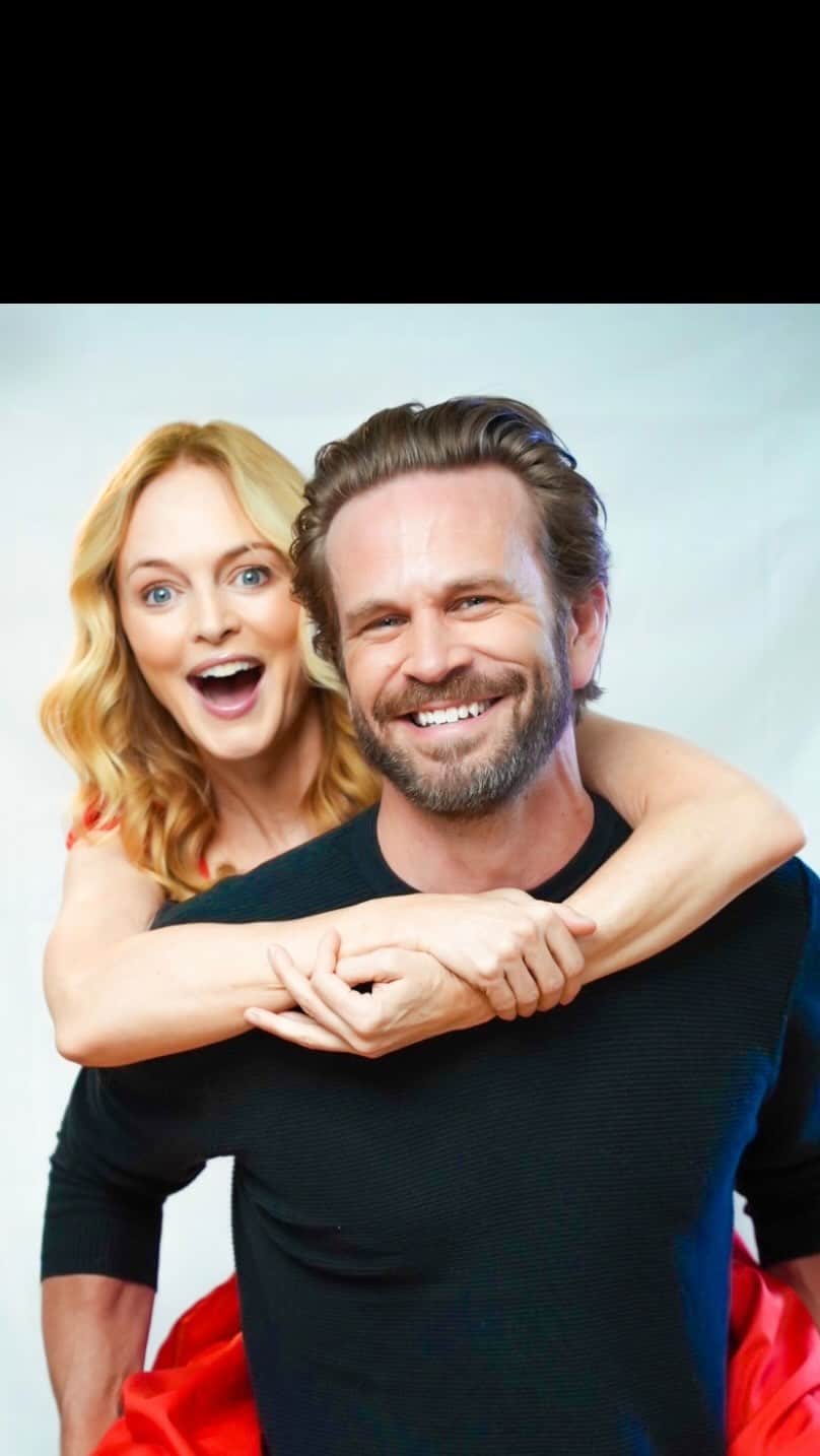 ジョン・ブラザートンのインスタグラム：「Get your popcorn ready… . . 🍿❤️🎥🎭. . . @imheathergraham  #chosenfamily」
