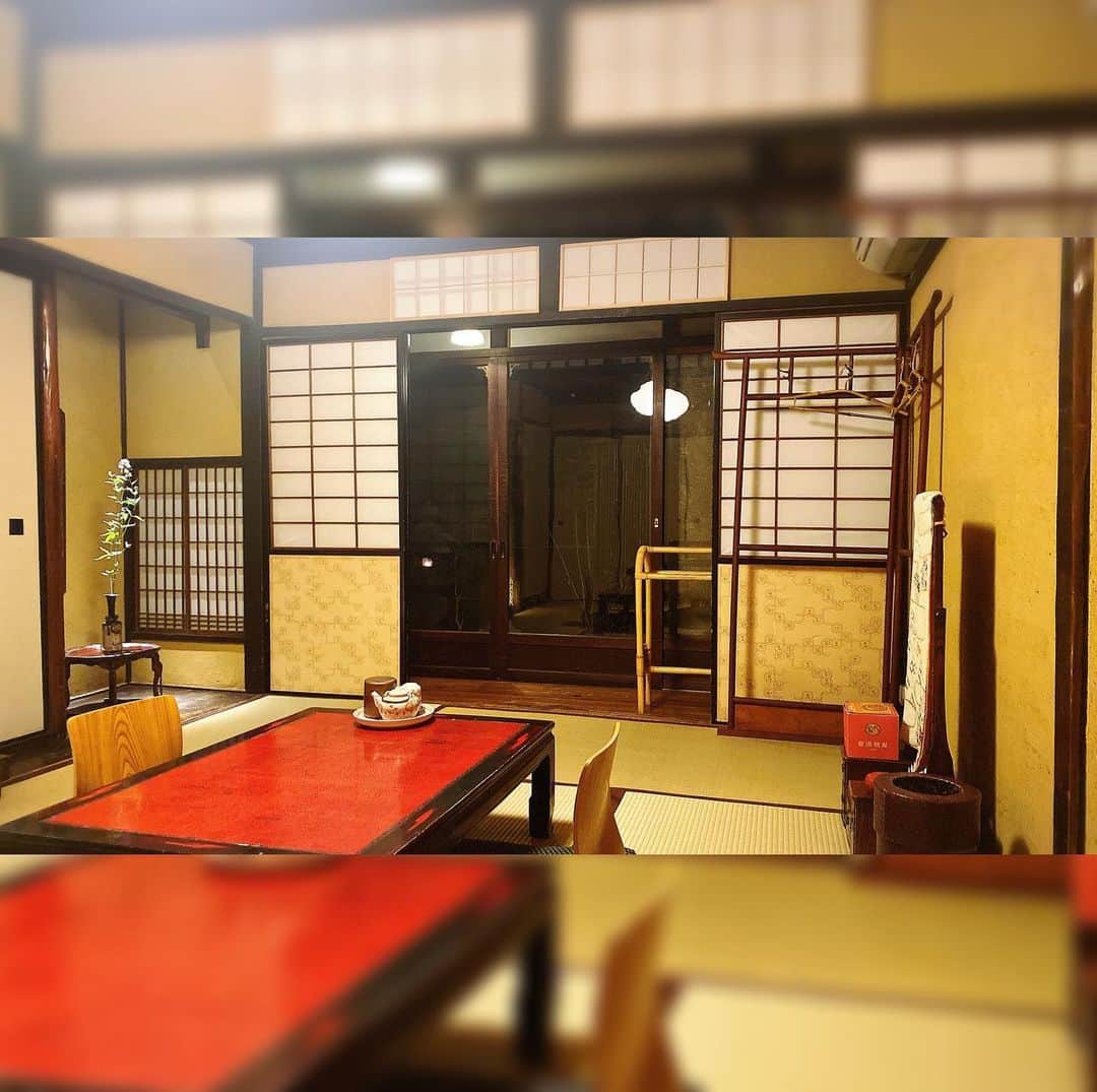 中村静香さんのインスタグラム写真 - (中村静香Instagram)「お宿にて📸  ほんまもんの京町家  テレビも無いこの部屋で ひとり静かな時間を過ごせました  #京の小話 #地元ぶらり」5月18日 15時33分 - shizuka_nakamura_official