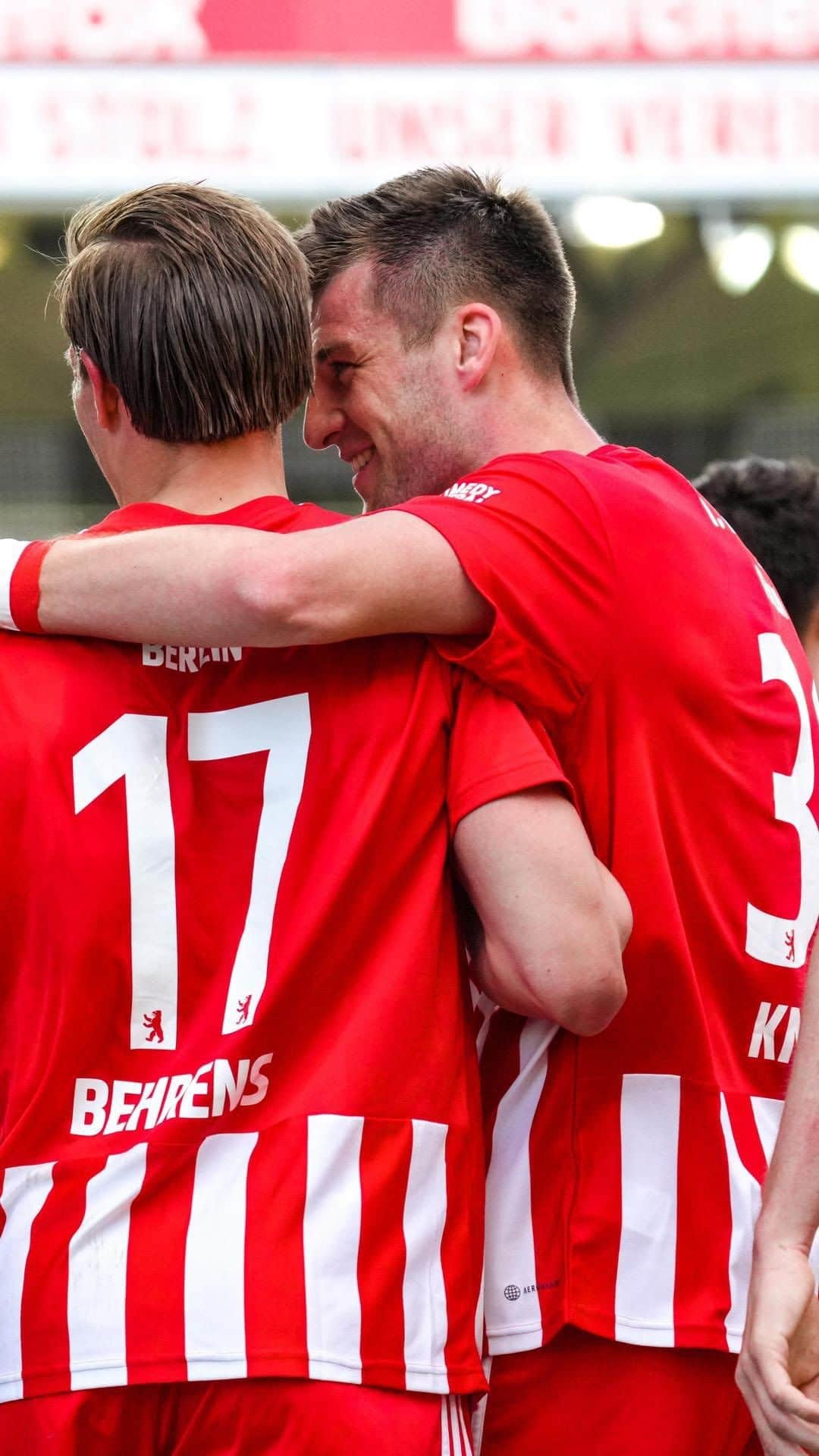 ロビン・クノッヘのインスタグラム：「Immer da, immer nah 🛡️  #fcunion #eisernunion #unveu #bundesliga #knoche」