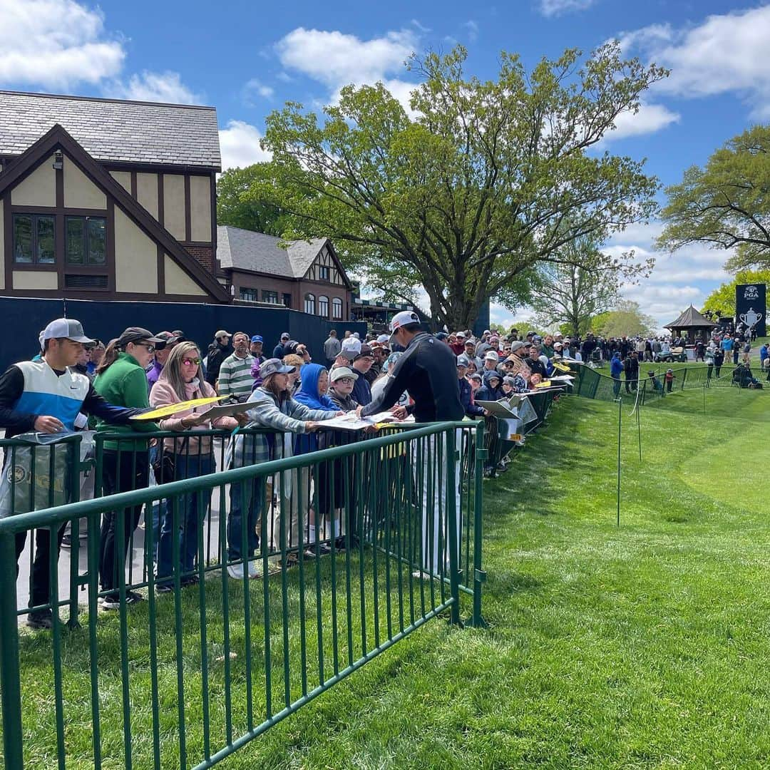 星野陸也さんのインスタグラム写真 - (星野陸也Instagram)「今週はメジャー！ 全米プロゴルフ選手権🇺🇸 PGA CHAMPIONSHIP⛳️  明日から頑張ります!!  #pgachampionship  #ニューヨーク🗽 #oakhill」5月18日 8時11分 - hoshinorikuya