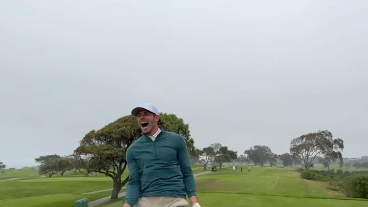 ガレス・ベイルのインスタグラム：「First ever hole-in-one @torreypinesgolf South course, hole no3 ⛳️ great commentary by @ollieschindler 😂💪🏼」