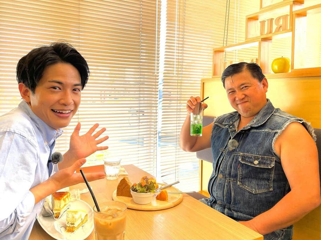 田村浩平さんのインスタグラム写真 - (田村浩平Instagram)「. 【スギちゃんとのロケ】 キャッチ！18時台 「わが町モーニング一番店」 「わが町ランチ一番店」 ご覧いただきありがとうございました🙇  #スギちゃん #中京テレビ #中京テレビアナウンサー #田村浩平 #ctvcatch  #名古屋モーニング巡り #名古屋ランチ巡り」5月18日 9時41分 - kohei_tamura0625