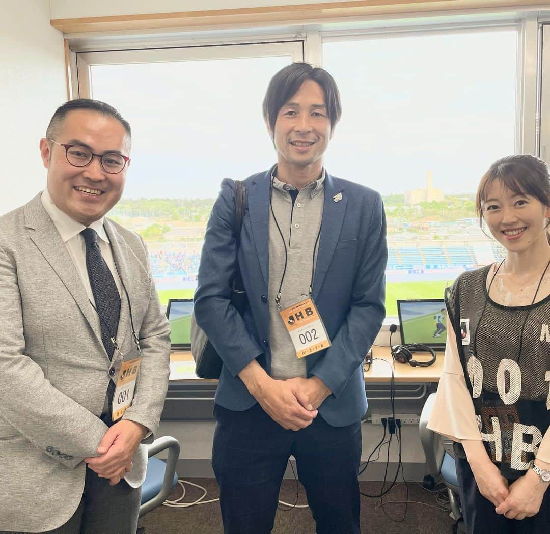 柴村直弥のインスタグラム：「@dazn_jpn  #Jリーグ #公式映像 #DAZN #解説 #水戸東京v #水戸ホーリーホック #東京ヴェルディ  #yonex #シャツ #kits #バッグ #kitslove @kits_london」