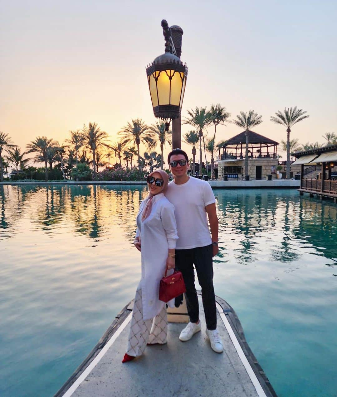 Syahriniさんのインスタグラム写真 - (SyahriniInstagram)「•  ~ Habibi ~  ______________________ ~𝓢𝓨𝓡~ _____________________  #PrincesSyahrini #Dubai_May2023」5月18日 15時42分 - princessyahrini