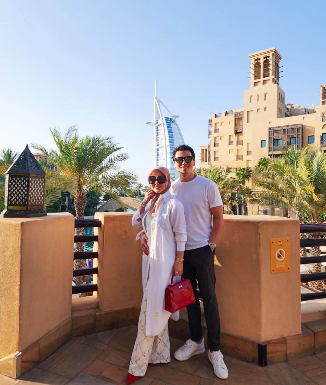 Syahriniさんのインスタグラム写真 - (SyahriniInstagram)「•  ~ Habibi ~  ______________________ ~𝓢𝓨𝓡~ _____________________  #PrincesSyahrini #Dubai_May2023」5月18日 15時42分 - princessyahrini