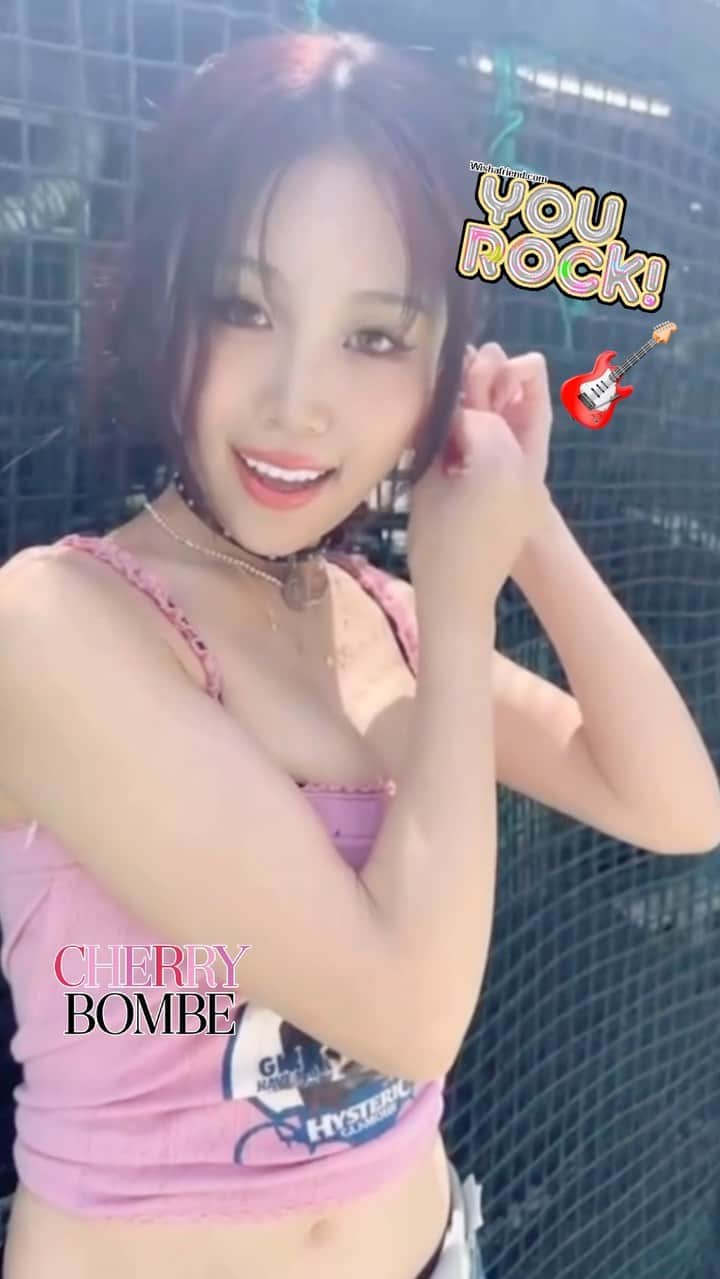 CYBERJAPAN Staffのインスタグラム：「from @cjd_haruka  HYSTERIC GLAMOUR🧠🎀 @hystericglamour_tokyo の WEEKLY KAIUN SCOPE 5月の3週目UPされています🫶🏻 . 12星座別占い🌠運気上昇を助けてくれる ラッキーカラーとワンポイントアドバイスなどと共に 掲載して頂いてるよ♡ . 是非、Checkしてね~🌷💖💖 👉 https://shorturl.at/dghtA  クラブやライブハウスをベースに活動し、“Let’s開運”の合言葉でZ世代のファッションキッズに絶大な人気を誇るフォーチュンテラーのGAKUさんによる12星座別占い。運気上昇を助けてくれるラッキーカラーとワンポイントアドバイスをお届けいたします。  #hystericglamour #ヒステリックグラマー #cyberjapan #cyberjapandancers #cjd #bazooka #サイバージャパン #サイバージャパンダンサーズ」