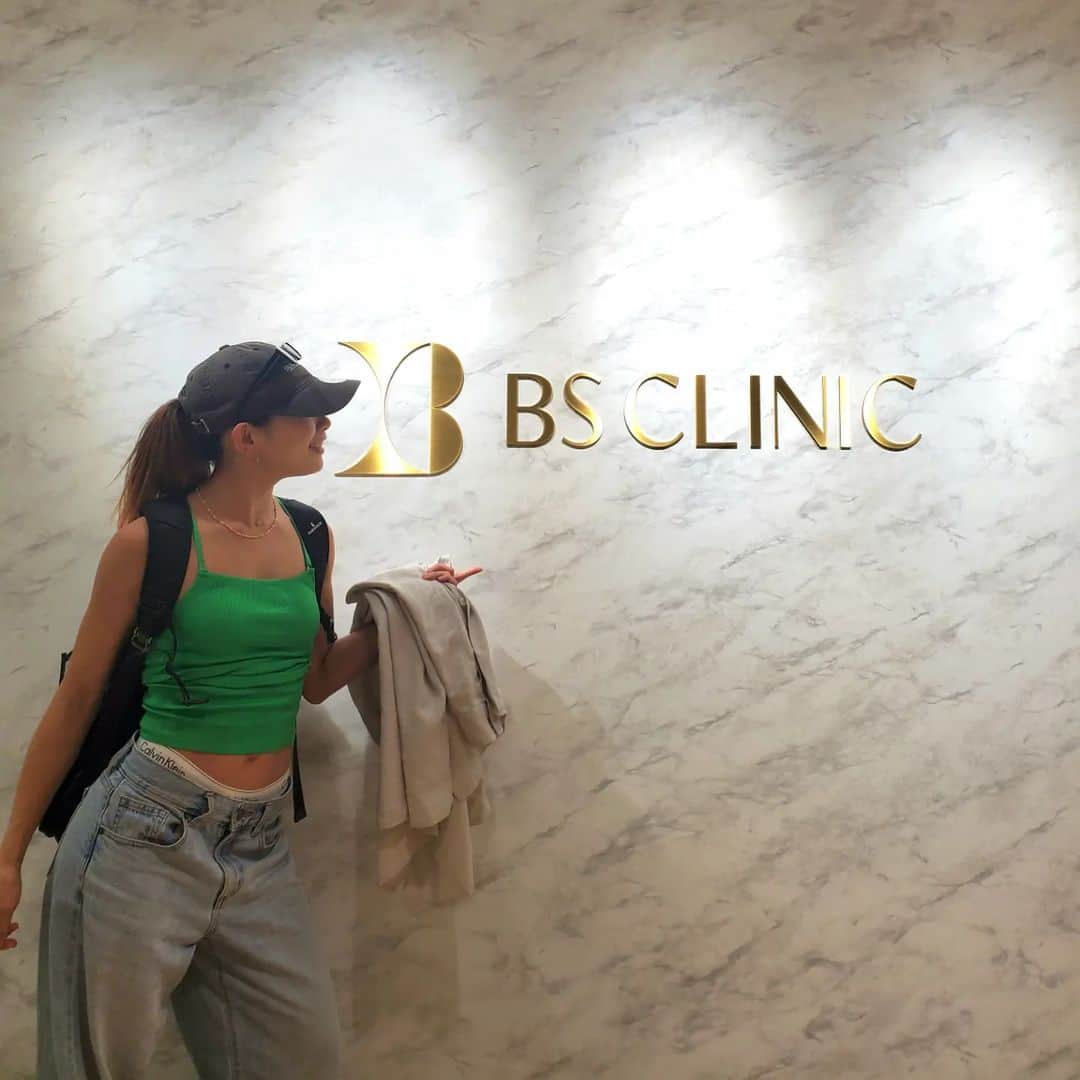 杏奈のインスタグラム：「BSクリニックの体験会にお邪魔させて頂きました❤ @bs_clinic.diet 夏に向けて気になる二の腕にボディハイフを体験させて頂きましたが、痛みも全く無く終了笑！  夏関係なくいつも薄着だから常に努力と美意識はしておかないとです💪🏼🔥  #医療ダイエット#医療痩身#痩身#ダイエット#BSクリニック」