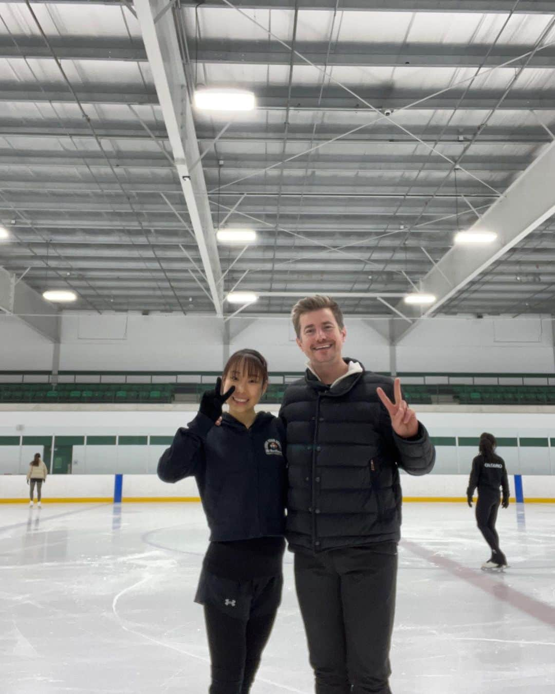 ジェフリー・バトルのインスタグラム：「Fabulous skater and iconic music.  Thank you @mai.skating0822 for a great week! ❤️」