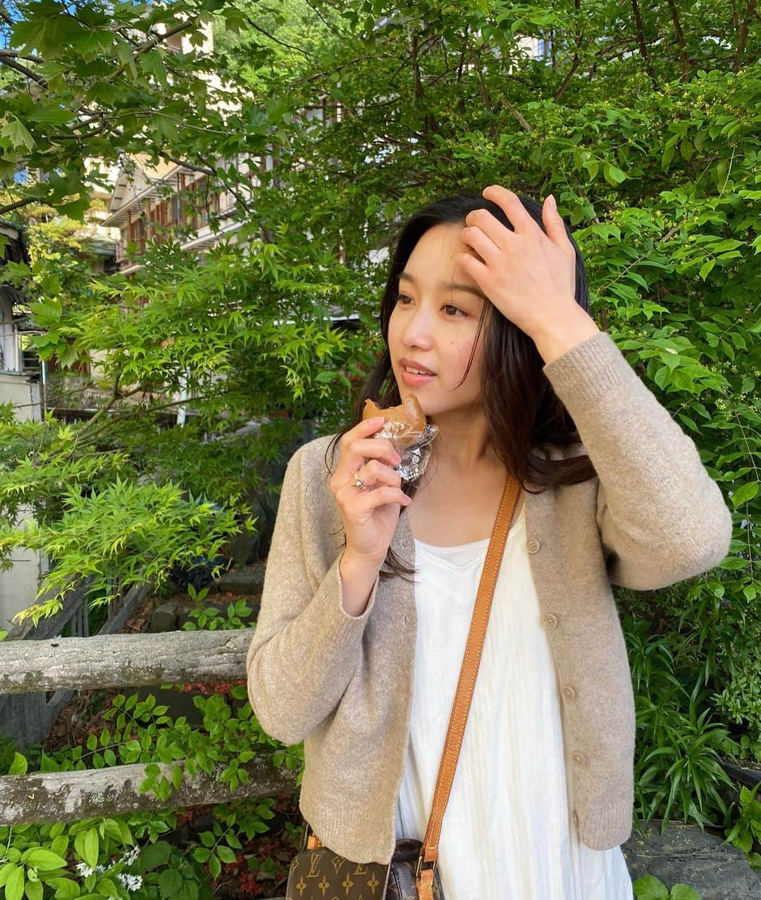 青山美郷さんのインスタグラム写真 - (青山美郷Instagram)「・ I went on a trip to Gunma. It was really beautiful place and I was refreshed. ・ 先日群馬県の方に弾丸プチ旅行へ🕊️ 場所を変えて強制的に何もできなくする方が私にはいいみたい。笑  #gunma#gunmapics#japantrip#japanlife」5月18日 13時14分 - aoyama_misato