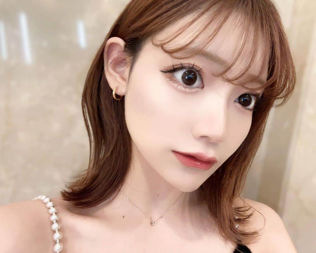 YUINAさんのインスタグラム写真 - (YUINAInstagram)「みきぽんさんのカラコン👀♡  ミムコの『ポムカヌレ』🙊🔍！  ナチュラルに盛れるの、、、 めちゃくちゃ可愛い😢🤍  大きいカラコンとか合わない人 とかにはオススメだよっ🫶🏻  #ミムコ #mimuco #ポムカヌレ#みきぽん  #カラコン #カラコンレポ #モアコン #モアコンタクト #韓国カラコン #水光カラコン #ニュアンスカラコン #ナチュラルカラコン #カラコン着画 #カラコン着レポ」5月18日 16時09分 - y_i_n35