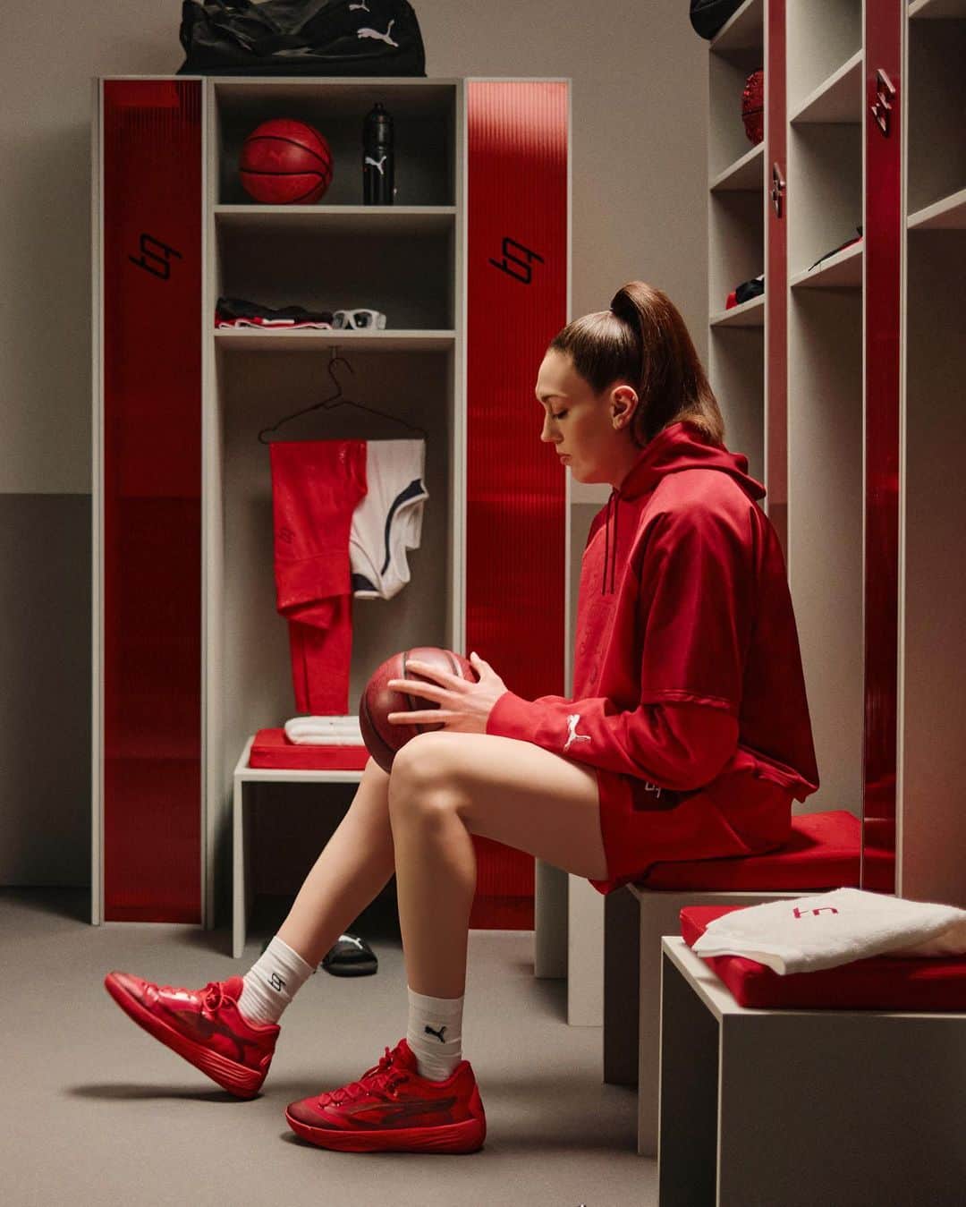 プーマさんのインスタグラム写真 - (プーマInstagram)「It takes more than just talent to be a basketball superstar - it takes heart, passion, and a never-give-up attitude, on and off the court. The Stewie 2 Ruby is a testament of that. ♦️​ ​ Join us as we celebrate @breannastewart30 second signature shoe and the powerful message it represents.​ ​ Stewie 2 Ruby dropping tomorrow.​」5月19日 1時00分 - puma
