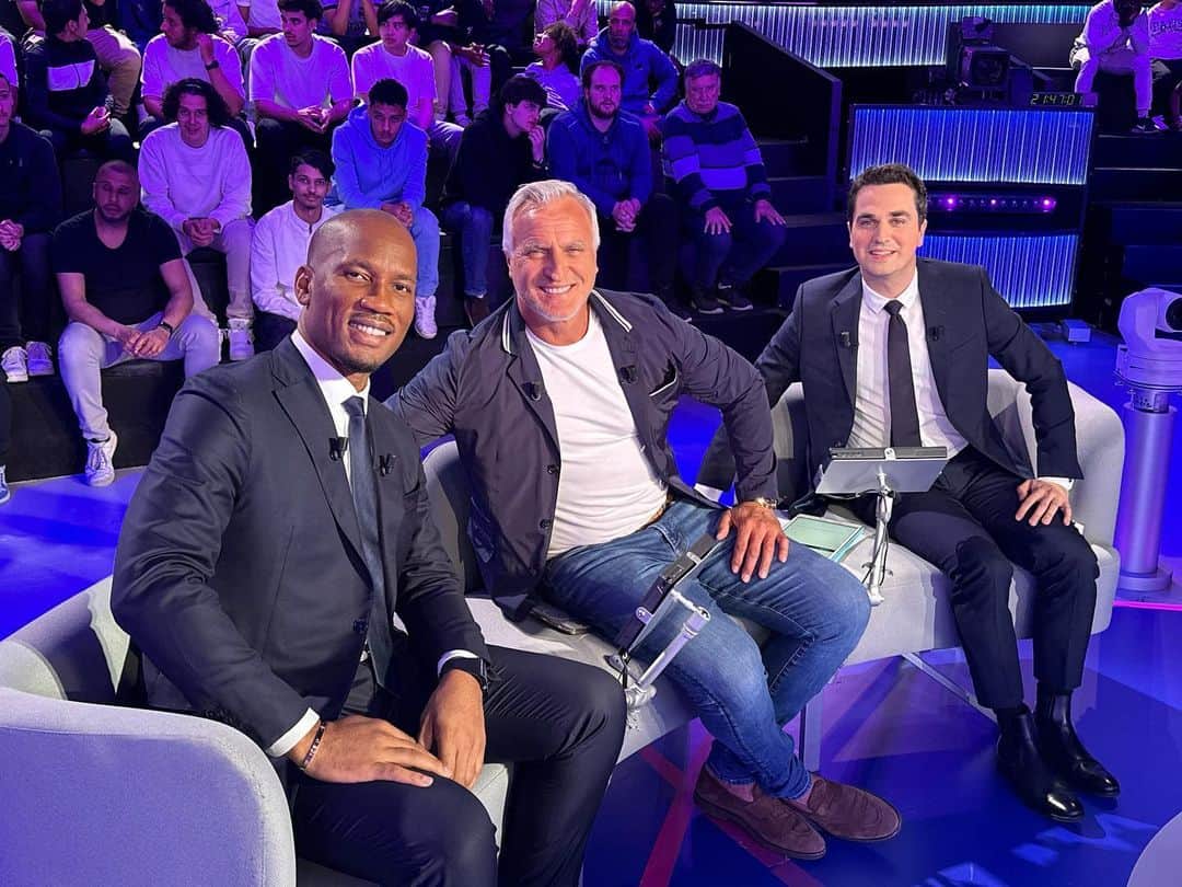 ディディエ・ドログバさんのインスタグラム写真 - (ディディエ・ドログバInstagram)「What a night of football yesterday and what a @championsleague campaign on @canalplus TV channels   I once more had a lot of fun being on air with @samnasri8 @laureboulleauofficiel @h.mathoux @gkuntzmann @davidginolaofficial @dacourtolivier during this year of football.  Congratulations to @inter and @mancity for making it to the @championsleague final!!  Looking forward coming to @istanbul for a memorable night on the 10th of June  Also good to see my broskies @y_floch78 and @mathias__miller ❤️」5月18日 16時55分 - didierdrogba