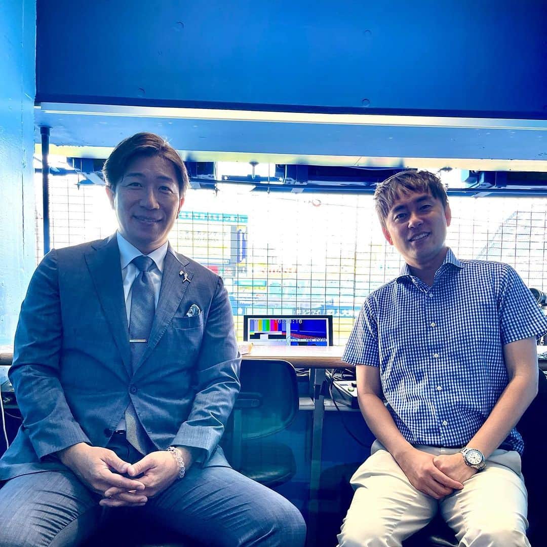 のインスタグラム：「. 今日は横浜スタジアムよりTVKにて根岸アナウンサーと共に解説。  #横浜スタジアム #テレビ神奈川 #tvk #生中継 #プロ野球 #セリーグ #横浜頂戦 #横浜DeNAベイスターズ #広島東洋カープ #崎陽軒」