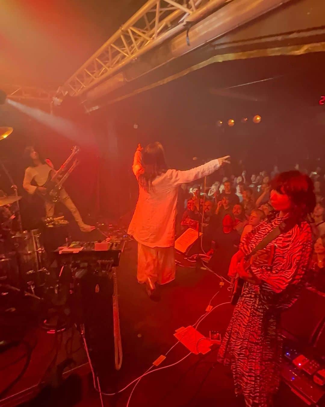 BORISさんのインスタグラム写真 - (BORISInstagram)「Thanks Stockholm! It was great!   Last night was Pupil Slicer last show of this tour. Thanks for the hot shows every night. We had a great time. Let's play together again in the near future. Thanks guys so much.」5月18日 17時45分 - borisdronevil