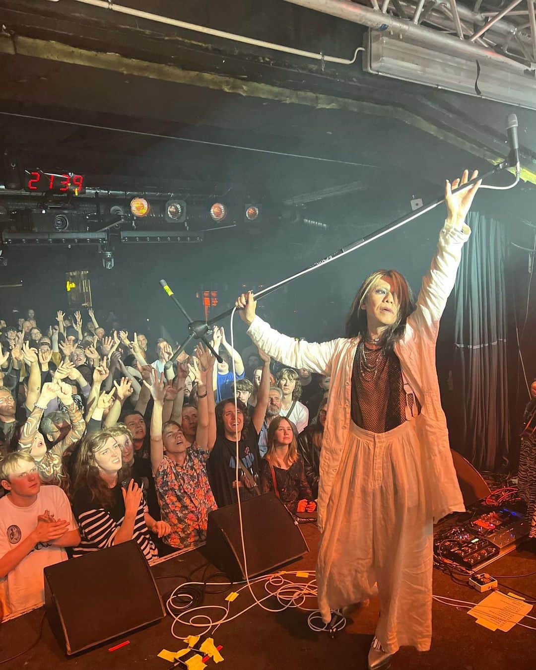 BORISさんのインスタグラム写真 - (BORISInstagram)「Thanks Stockholm! It was great!   Last night was Pupil Slicer last show of this tour. Thanks for the hot shows every night. We had a great time. Let's play together again in the near future. Thanks guys so much.」5月18日 17時45分 - borisdronevil