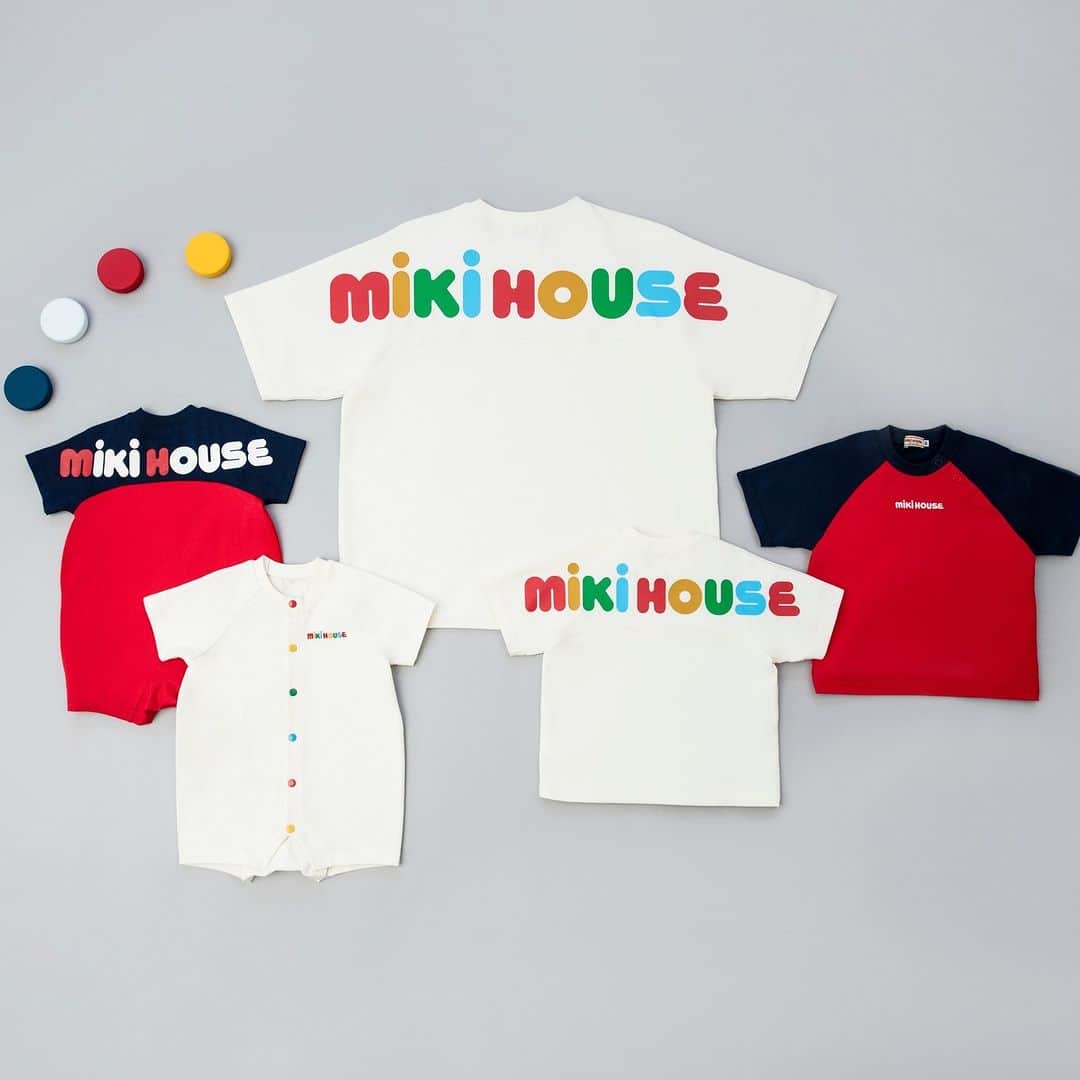 MIKI HOUSE ミキハウスさんのインスタグラム写真 - (MIKI HOUSE ミキハウスInstagram)「New Arrivals～🛒★  バックロゴアイテムがリニューアル！✨  背中に大きくミキハウスロゴが 入ったデザインはミキハウスのHIT ITEM！👍  家族みんなお揃いのお洋服で お出かけしませんか？😊🌴   #ミキハウス #mikihouse #mikihousejapan #ミキハウスコーデ #ミキハウスベビー #mikihousebaby #kids #kidswear #kidsfashion #キッズ #キッズコーデ #キッズファッション #おしゃれキッズ #おしゃれキッズコーデ #子供服 #子供服コーデ #こども #ベビー #ベビー服 #ベビー用品 #ベビーコーデ #きっずこーで #ベビーファッション #ショートオール #Tシャツ #リンクコーデ」5月18日 18時00分 - mikihouse.official
