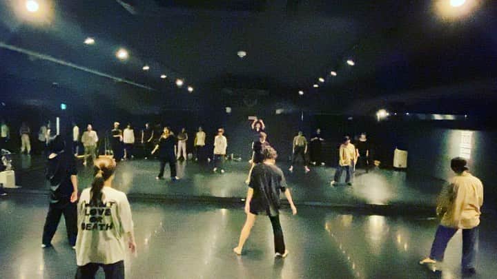 のインスタグラム：「黒須洋嗣 JAZZ CLASS 2023.May.18th  @danceworks_jpn  @xross  #いきていたんだよな  #あいみょん  #jazzdance  #dance #tokyo #japan」