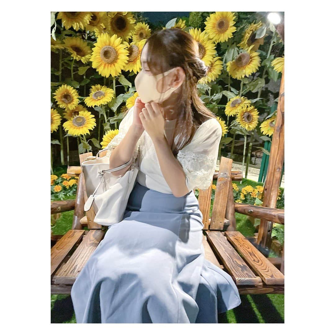 小河結香さんのインスタグラム写真 - (小河結香Instagram)「向日葵🌻🌙✨ (2022/9/9)  夏先取りだと思うじゃん❓ 去年の話だからねこれ✋ 今年のはまだ始まっておりません🙇‍♀️  毎年四季を感じられるし 夜もライトアップされたりして しごおわでも行けるから良いよね✨  天使と推しと行ってきた時の💕 私が推しを撮り天使が私を撮る📷 カメコの腕もメキメキ上達中👏 今年もまた行こうね🥰  #名古屋大名古屋ビルヂング #スカイガーデン #推し撮り #ぬい撮り #カメコ #オタ活4歳児 #カメコ4歳児 #推し活 #推し事 #オタ活 #ゆんのヲタ活記録  #ゆんと天使の日常記録」5月18日 18時12分 - yun2world