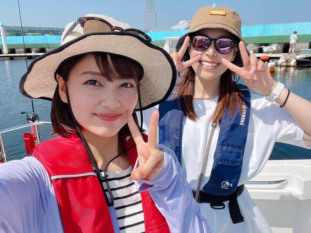 晴山由梨さんのインスタグラム写真 - (晴山由梨Instagram)「大阪・関空マリーナさんで撮影でした！  久々に夏のような暑さで体がびっくりしてますが、 友ヶ島周りで釣りをしたり、淡路島に上陸して観光したりして 楽しんできました😊  クルージングが気持ちのいい季節ですね〜🌈✨  #ヤマハマリン #シースタイル #関空マリーナ #大阪湾 #レンタルボート #ボートレンタル #クルージング  #yfr24 #操船 #船舶免許 #小野瀬みらい ちゃん #晴山由梨」5月18日 18時29分 - hareyama_yuri