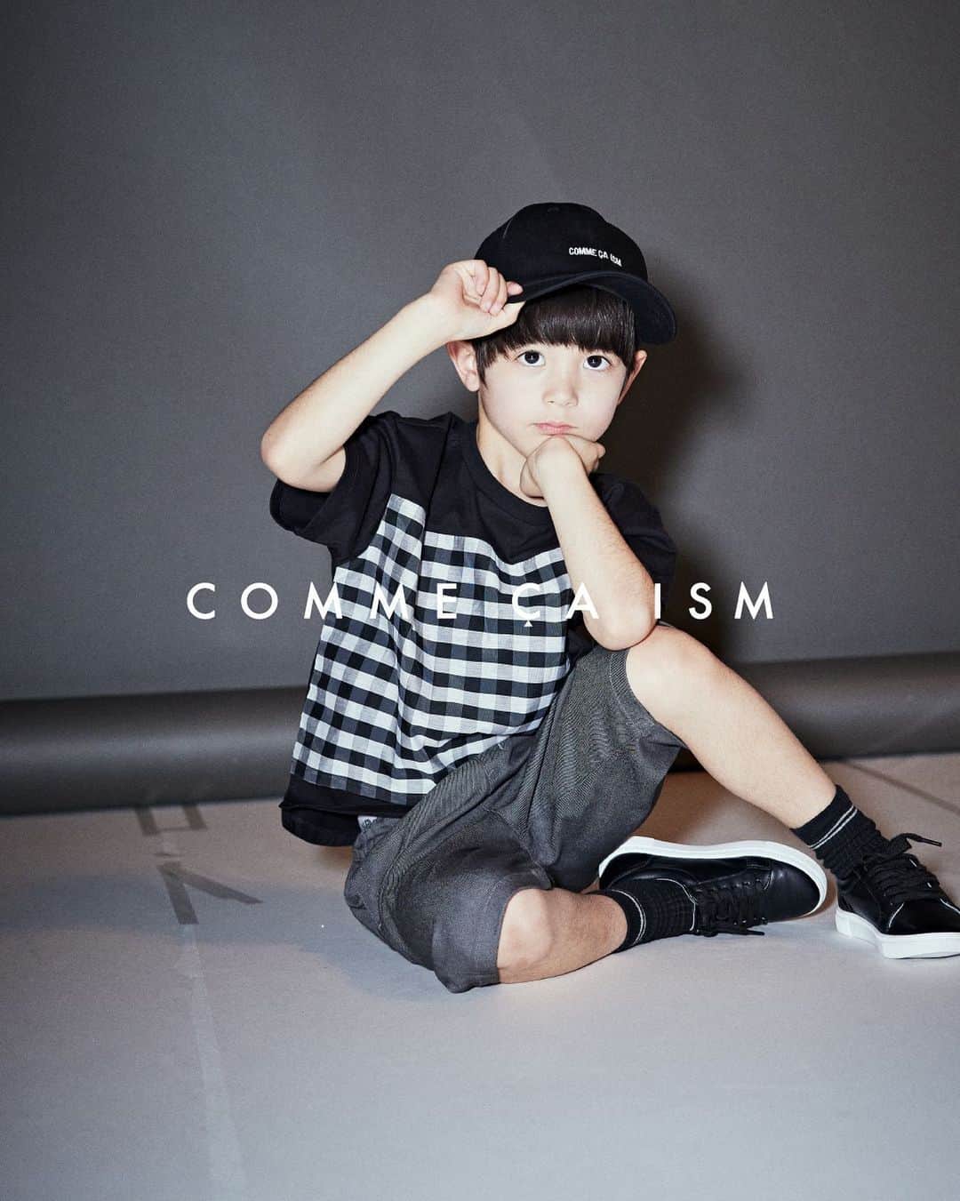 COMME CA ISMさんのインスタグラム写真 - (COMME CA ISMInstagram)「#コムサイズム #コムサイズムキッズ #commecaism #キッズコーデ #キッズコーデ男の子 #キッズコーディネート #モノトーンコーデ #キッズモデル @commecaism_official」5月18日 18時41分 - commecaism_official