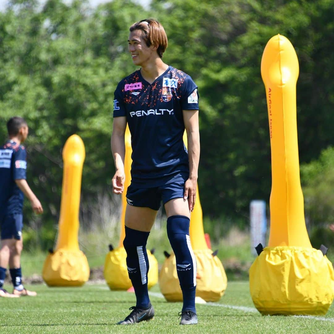 AC長野パルセイロさんのインスタグラム写真 - (AC長野パルセイロInstagram)「. 🟠2023/5/18 Training💨 . ☀️🦁 . . ▼next match▼ 🏆#天皇杯 1回戦 5/20(土)13:00 vs AS.Laranja Kyoto  🏟サンアル . . #長野をオレンジに #prideofnagano #acnp #パルセイロ #ac長野パルセイロ #長野 #jリーグ」5月18日 18時44分 - acnaganoparceiro.official