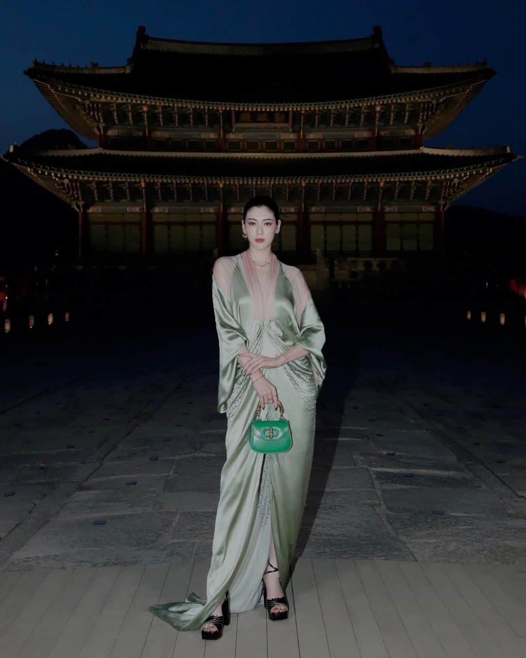 三吉彩花のインスタグラム