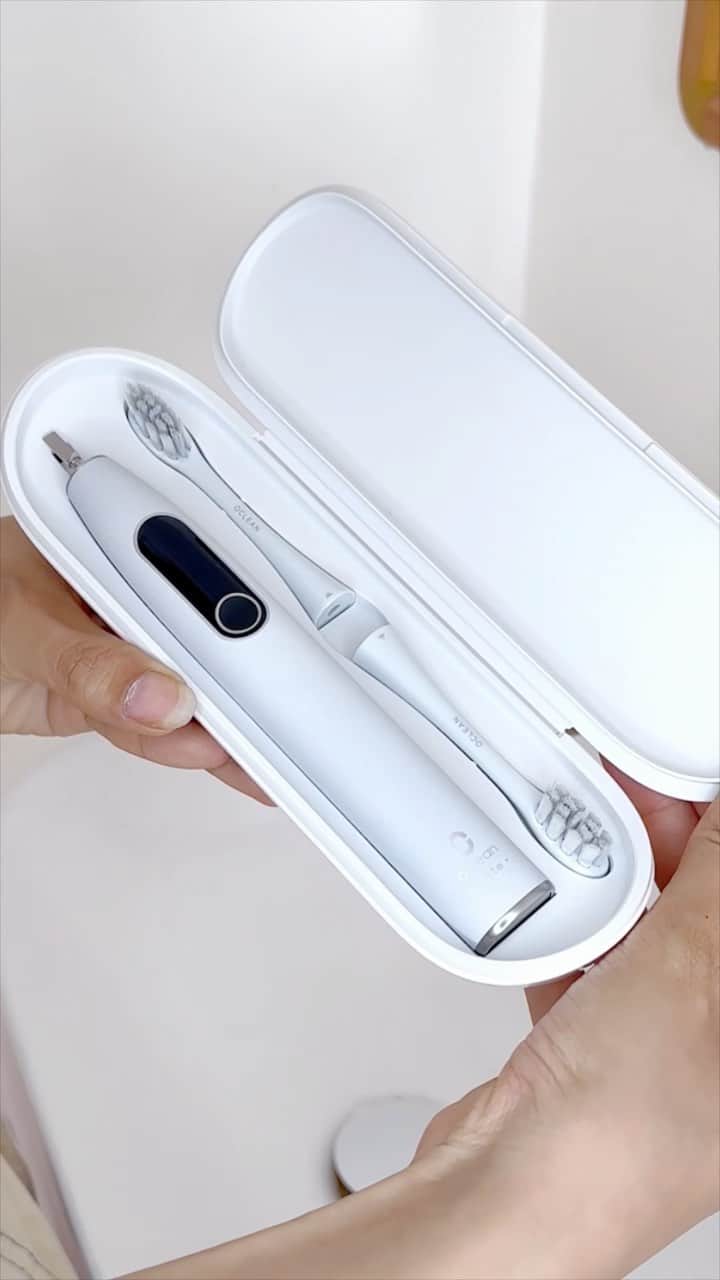 SHEINのインスタグラム：「There’s more to smile about with our premium electric toothbrush 🪥😁  Polish your pearly whites and fight plaque with a brush that packs serious cleaning power 💪🏼  🔎15393423  #saveinstyle #SHEIN #SHEINbeauty #SHEINpersonalcare」