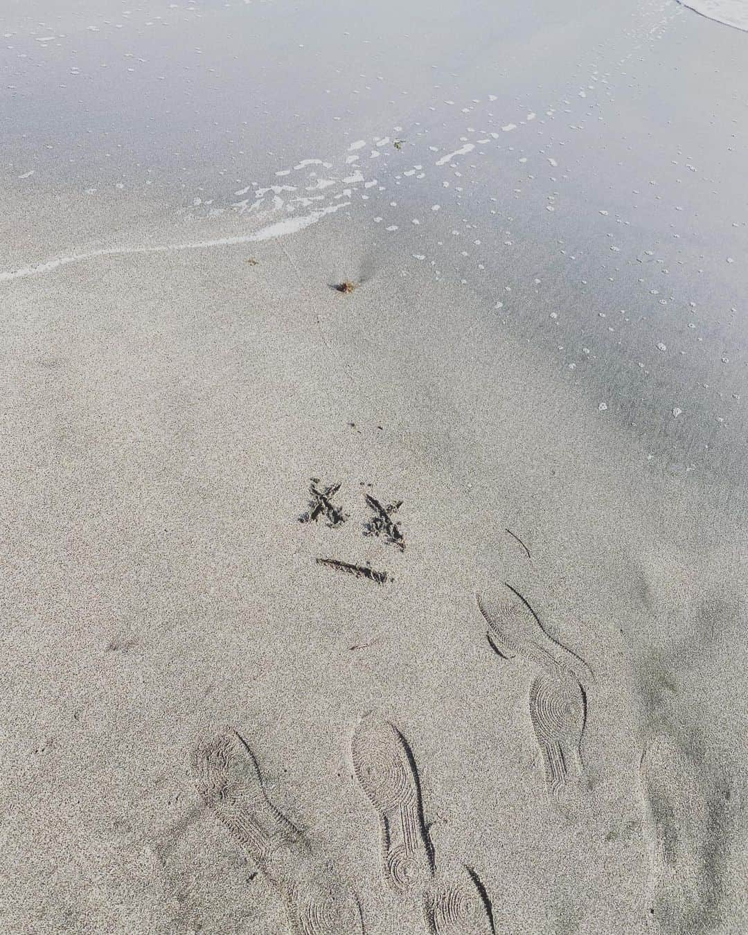 Chinozoさんのインスタグラム写真 - (ChinozoInstagram)「海にサインしてきた」5月18日 19時30分 - chinozoo0