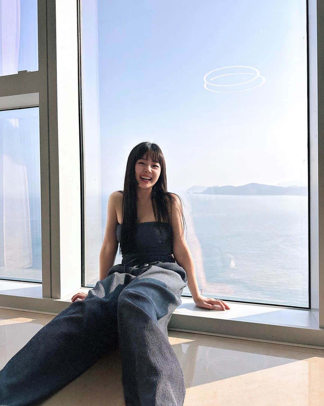 ユ・ボファさんのインスタグラム写真 - (ユ・ボファInstagram)「멋찌다 뷰도 너도 보화야🤪💕  다시가면 가족들이랑 연박해야지🫶🏻  #숙소협찬 #lctycollection #엘시티와이컬렉션  #레지던스 #부산 #호텔 #호캉스 #부산숙소」5月18日 19時31分 - yoobohwa