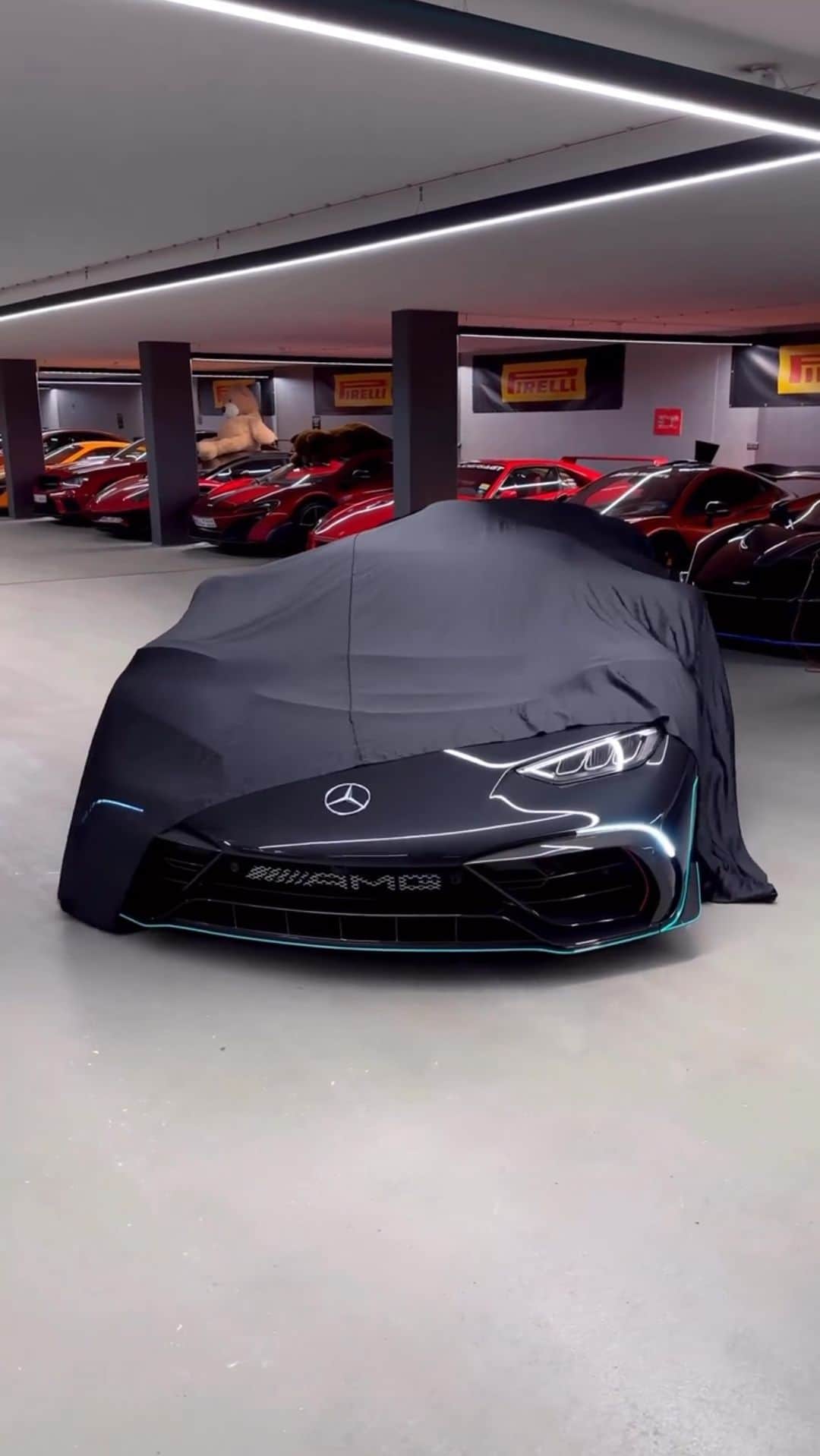 CarsWithoutLimitsのインスタグラム：「Thoughts about the #Mercedes #AMGOne ??? 😍😍 Video @gercollector  #carswithoutlimits #carporn」
