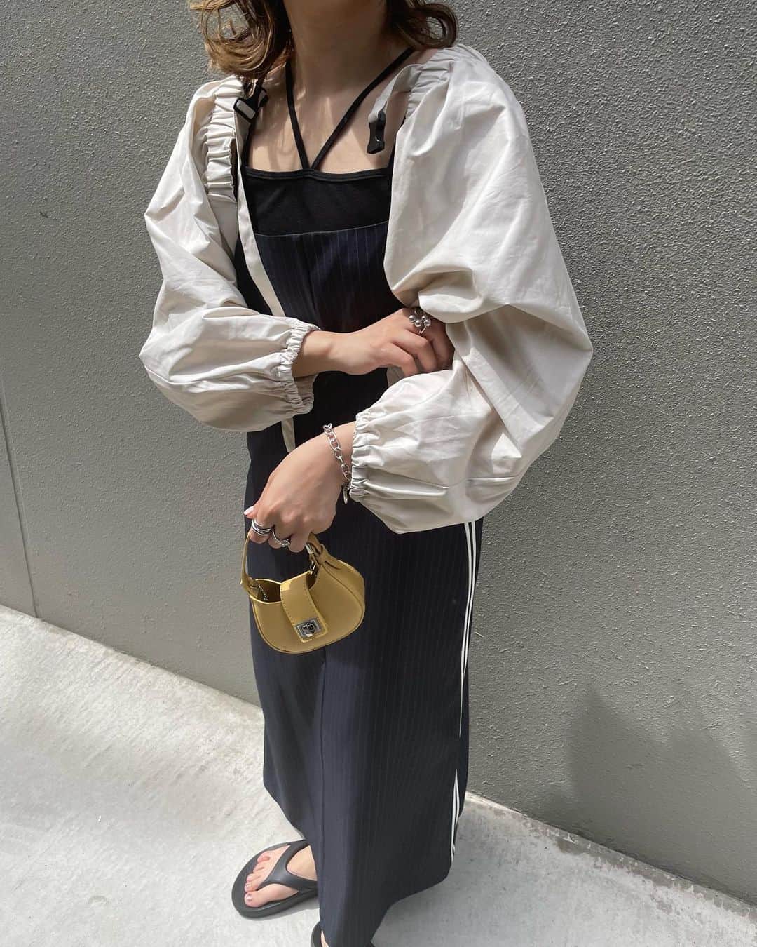 archives_officialさんのインスタグラム写真 - (archives_officialInstagram)「【limited】PICK UP ITEM💞 " mulch way bolero×camisole one-piece " black / off white / navy  "23'SUMMER☀️" LUMINE各店舗・EC限定アイテム紹介🌳✨」5月18日 20時09分 - archives__official
