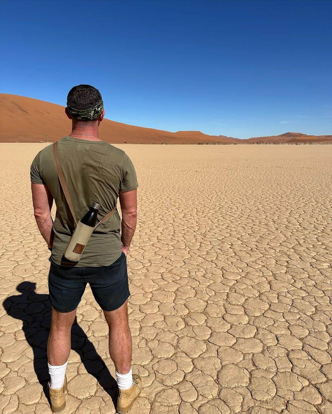 ルーク・エヴァンズのインスタグラム：「#tbt A view to die for #deadvlei 👀」