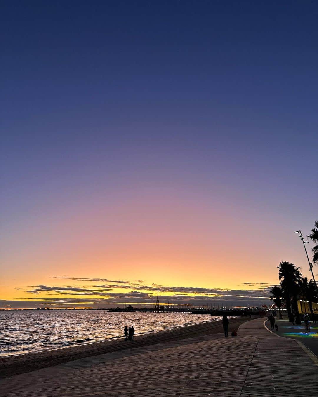 水越愛華さんのインスタグラム写真 - (水越愛華Instagram)「📍St Kilda  #Australia#Melbourne  #StKilda #sunset」5月18日 20時42分 - iamemika21
