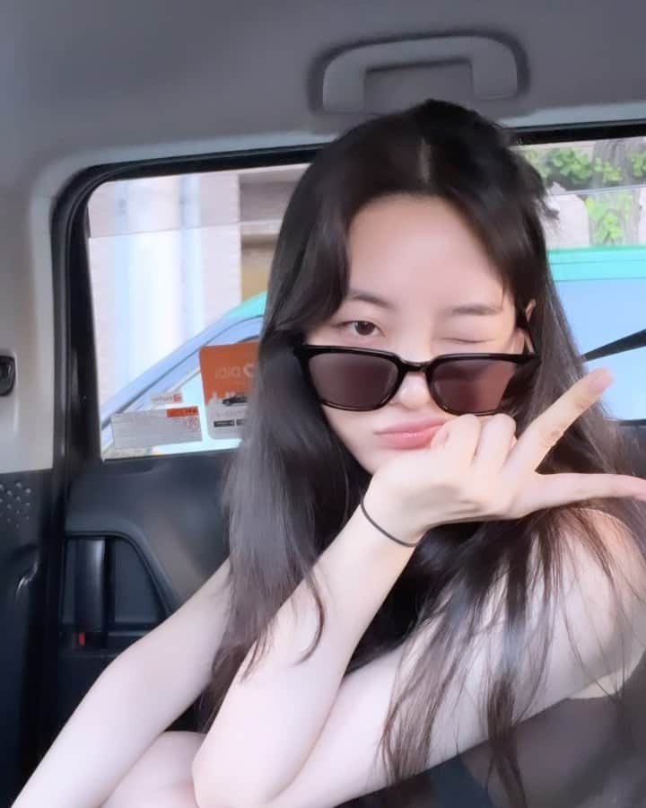 チョ・イヒョンのインスタグラム：「안녕하세요. 젊은이 입니다.」