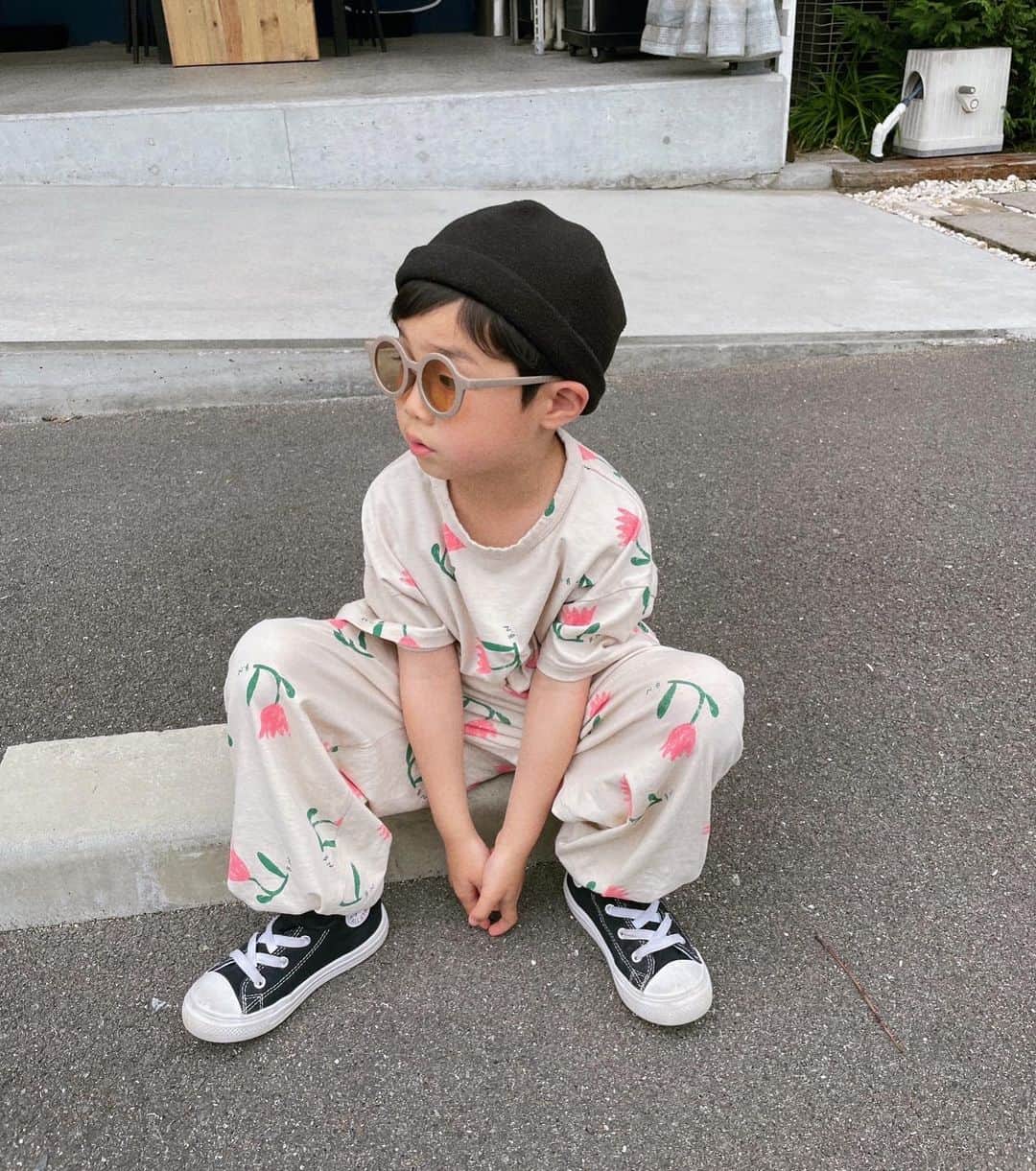 のインスタグラム：「rusiiの服着た琉太郎くん🌷 #rusii #rusiiコーデ」