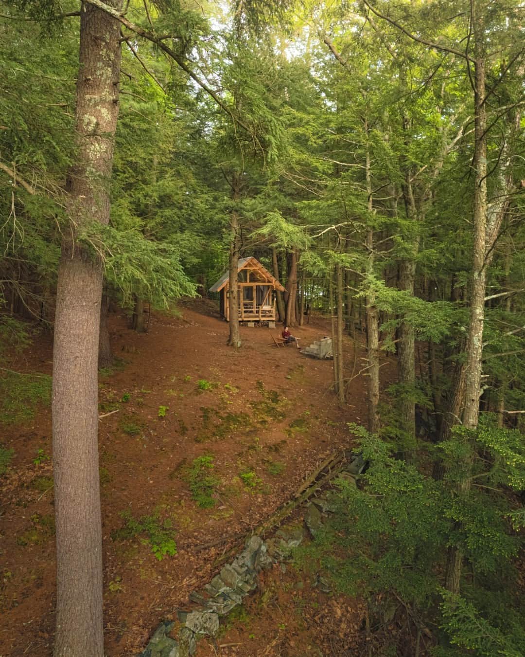 Airbnbのインスタグラム：「Got this tiny cabin on our mind.  📷 Repost from @ethanabitz」