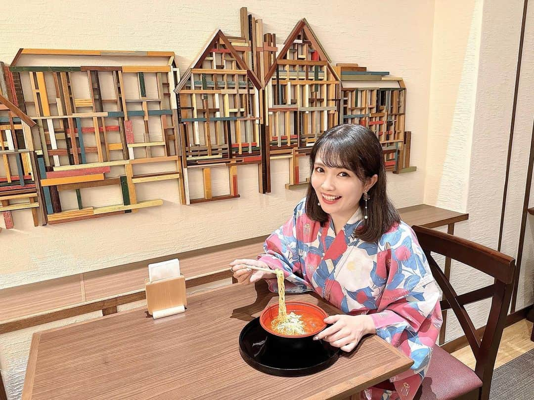 浅井麻里さんのインスタグラム写真 - (浅井麻里Instagram)「👘ラビスタ草津ヒルズ♨️ ⁡ 草津温泉に行ってきました！♨️✨ ⁡ 洋館スタイルの欧風リゾートホテル・ ラビスタ草津ヒルズ✨ 大好きな共立リゾートのホテルに宿泊❤️😊 ⁡ ⭐️赤ずきん、ヘンゼルとグレーテル、白雪姫、の グリム童話をモチーフにした客室 (1枚目の写真のお部屋は、赤ずきんルーム) ⭐️無料の貸切露天風呂4つ ⭐️夕食のコース料理に名物の絶品キャベツロール ⭐️夜は湯畑への送迎バスあり ⭐️全室天然温泉露天風呂付き ⭐️2つの源泉から引き込んだ名湯の眺望大浴場 ⭐️ラウンジでの軽食サービス(ビールも！) ⭐️和洋バイキングの朝食 ⭐️湯上がりアイスやドリンク ⭐️共立リゾートといえばの夜鳴きそば などなど… 書き切れないし写真ものせきれない！🤣💕 ⁡ 軽食や湯上がりアイスやドリンク、 夜鳴きそばなどは全部無料❣️👏 とっても快適でまったり過ごせた✨☺️ ⁡ 詳しくは記事にまとめるから、 公開されたらぜひ読んでねー！📝 ⁡ ⁡ 💫ラビスタ草津ヒルズ @lavista_kusatsuhills 群馬県吾妻郡草津町大字草津226番15 (草津温泉バスターミナル駅または軽井沢駅から 送迎バスあり🚌) ⁡ ⁡ #ラビスタ草津ヒルズ #草津 #草津温泉 #ラビスタ #共立リゾート #露天風呂 #女子旅 #貸切露天風呂 #草津旅行 #温泉 #温泉旅行 #温泉旅館 #温泉宿 #温泉女子 #温泉巡り #ホテル #草津ホテル #ホテルステイ #旅ライター #トラベルライター #ホテル女子会 #国内旅行 #温泉浴衣 #タビジョ #草津温泉旅行 #草津グルメ #草津温泉湯畑 #japantravel」5月18日 21時23分 - mari_asai_625