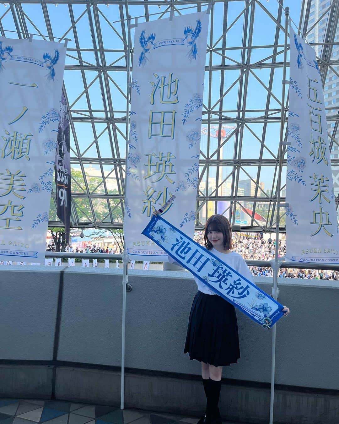 東海林クレア（くれたん）のインスタグラム：「終わっちゃった〜、お家で泣きじゃくりました。😭ファンになれて幸せ。寂しくて悲しいな。  でも これからの乃木坂46も全力で応援していく、！！！とっても楽しみ (((ちなみに生で見てみーんな素敵でよりズブズブと沼ってしま…、、。池、、、可愛すぎッ、！！  これにて推し投稿終了…お付き合いしていただいてありがとうございました！😂」