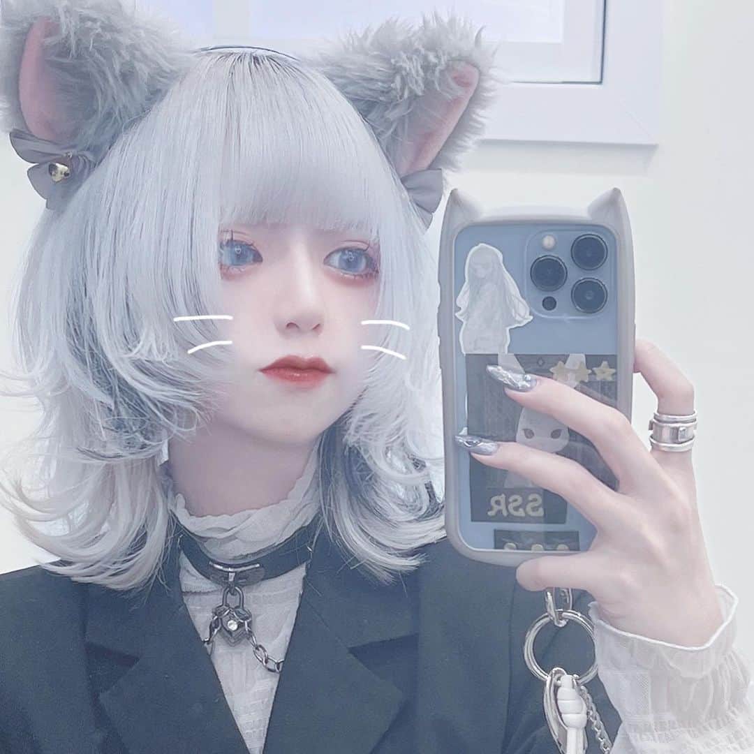 この子のインスタグラム：「創作物」