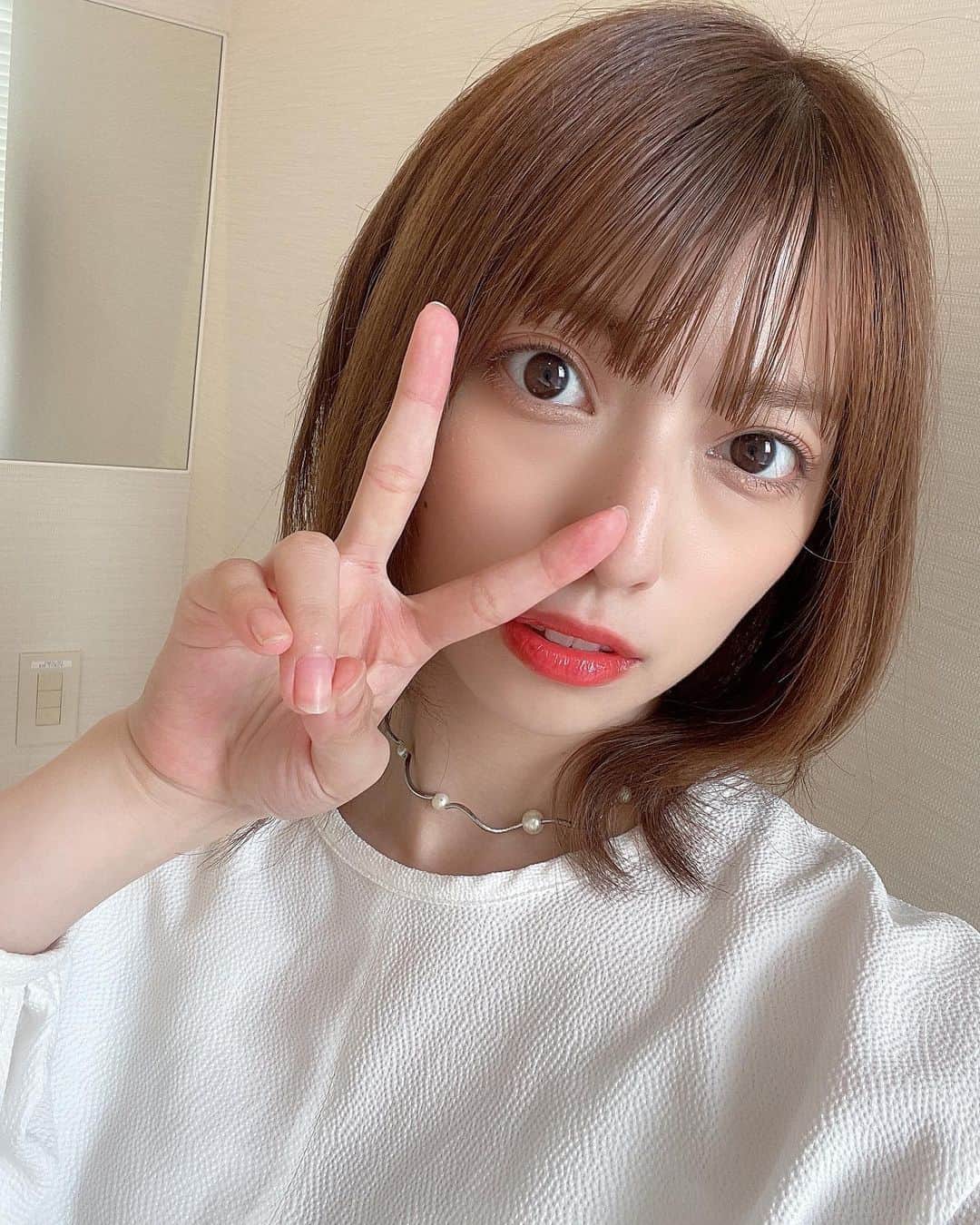 のインスタグラム：「やっぱり写真はピースしちゃう✌️笑」