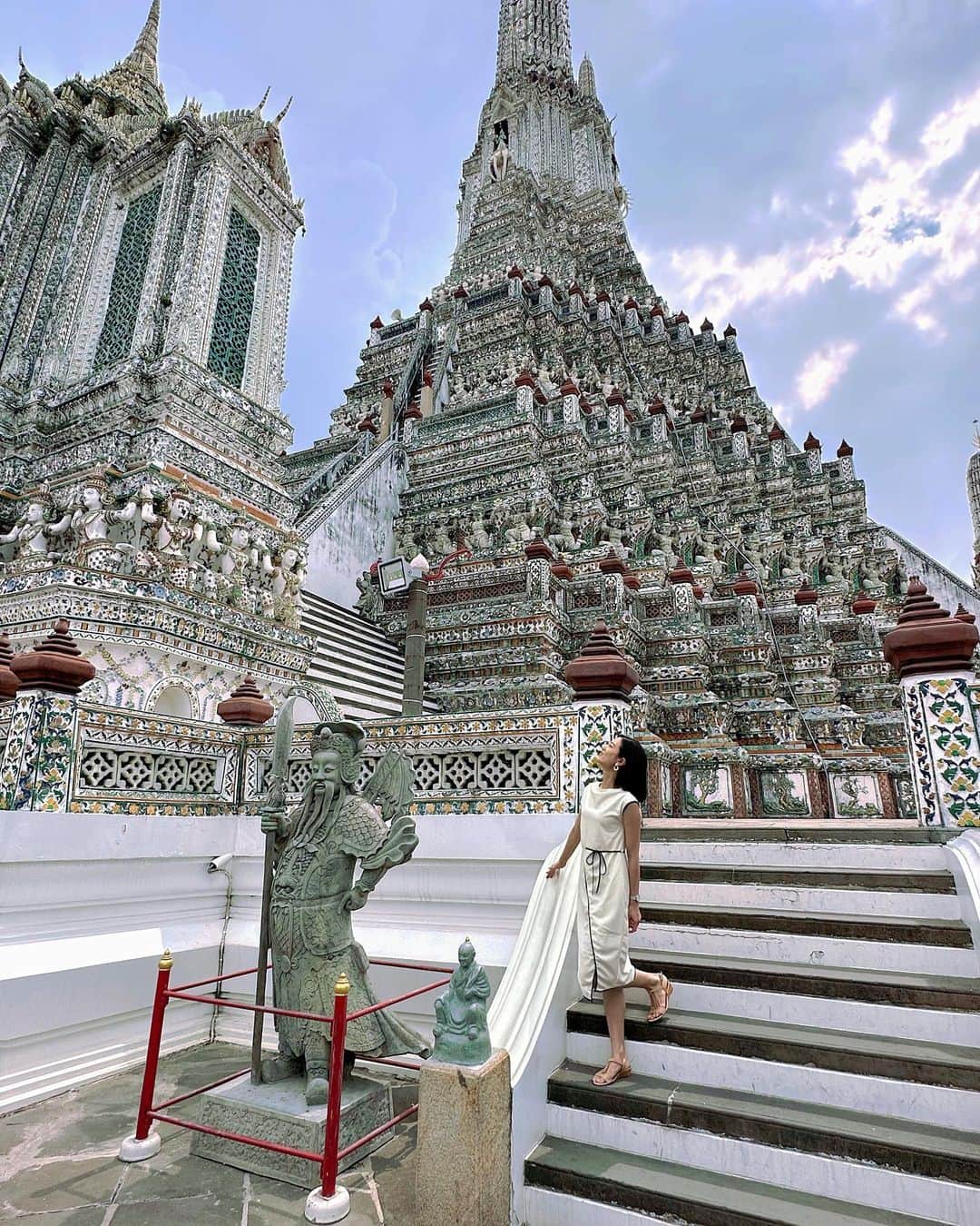 煌月爽矢のインスタグラム：「. . タイの思い出ラスト投稿！！！  台湾の立地神だわ、またすぐ行きたい！  #タイ #旅行 #2枚目もうちょい映えるアングルになる予定だったんだが」