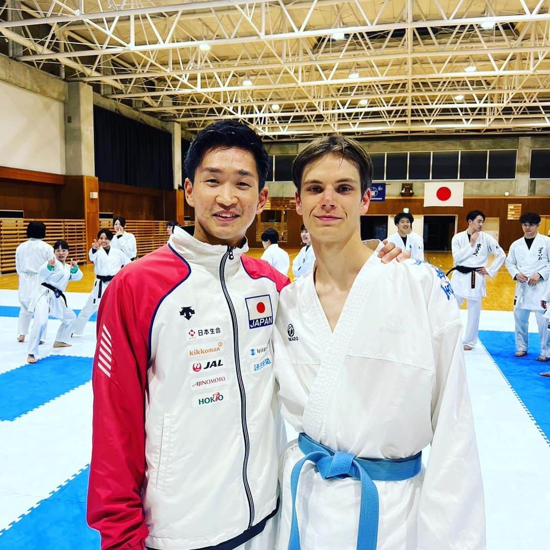 荒賀龍太郎さんのインスタグラム写真 - (荒賀龍太郎Instagram)「フランス🇫🇷からバチスタくん  DMで、 今度日本に行くから一緒に練習したい。と連絡がきて1人で来た彼の行動力はすごい‼︎👏  #空手#karate#フランス」5月18日 22時31分 - araga1016