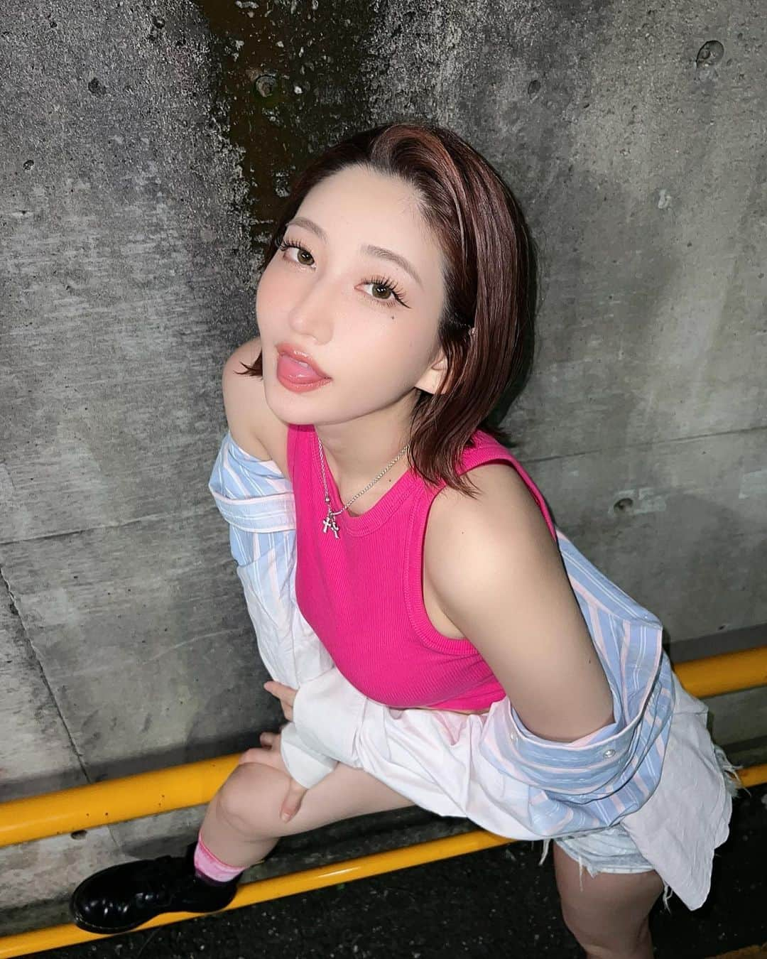 月城まゆさんのインスタグラム写真 - (月城まゆInstagram)「💗💗💗  #pinkvibes #japanesegirl #gal #ootd #streetphotography #streetstyle #streetfashion」5月18日 22時32分 - xo_mayu_xo