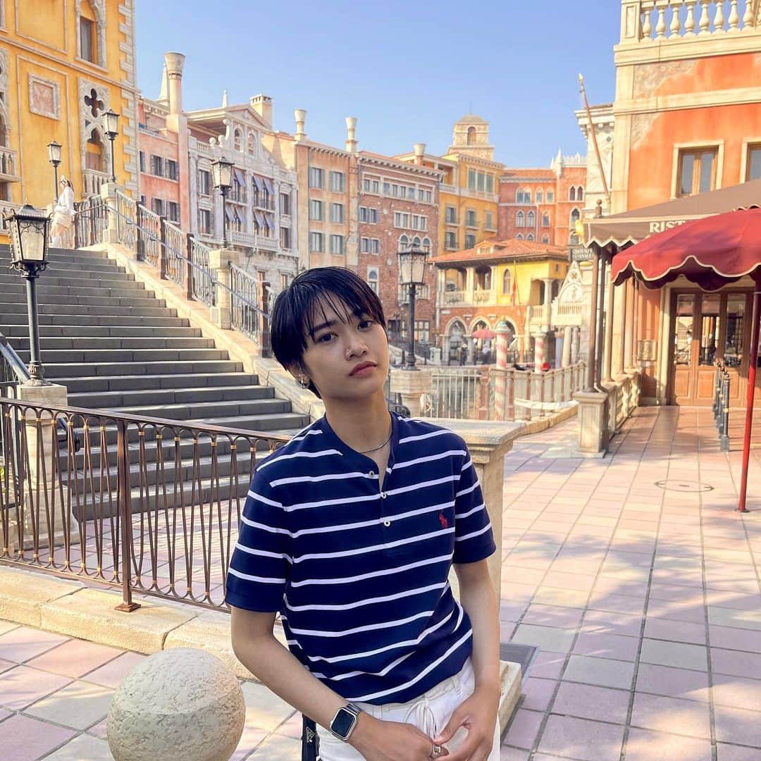 珠里亜のインスタグラム：「🦋💭」