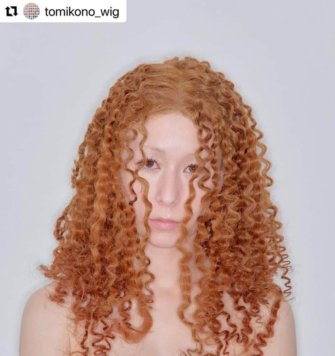 木村カエラさんのインスタグラム写真 - (木村カエラInstagram)「⭐︎⭐︎⭐︎⭐︎⭐︎ #Repost @tomikono_wig with @use.repost ・・・ Personas  @kaela_official  Photograph @sayaka_maruyama_  Wig @tomikono_wig  Art direction @konomadinc  #transformationisbeautiful #konomad#konomadeditions #kaerakimura#木村カエラ#tomikonowig#tomihirokono#theartofwigmaking#MTV#mtvgeneration #funclub #会報誌」5月19日 8時53分 - kaela_official