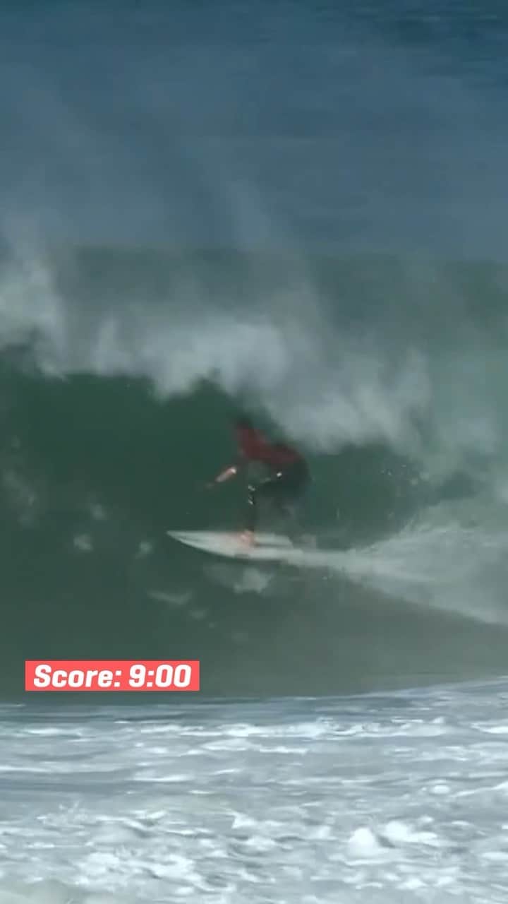世界プロサーフィン連盟（WSL）のインスタグラム：「@itsjust_morgan takes on Narrabeen and scores a 9.00 🔥  Watch the @gwmaustralia #SydneySurfPro live on worldsurfleague.com.  @originalbonsoy @destination_nsw」
